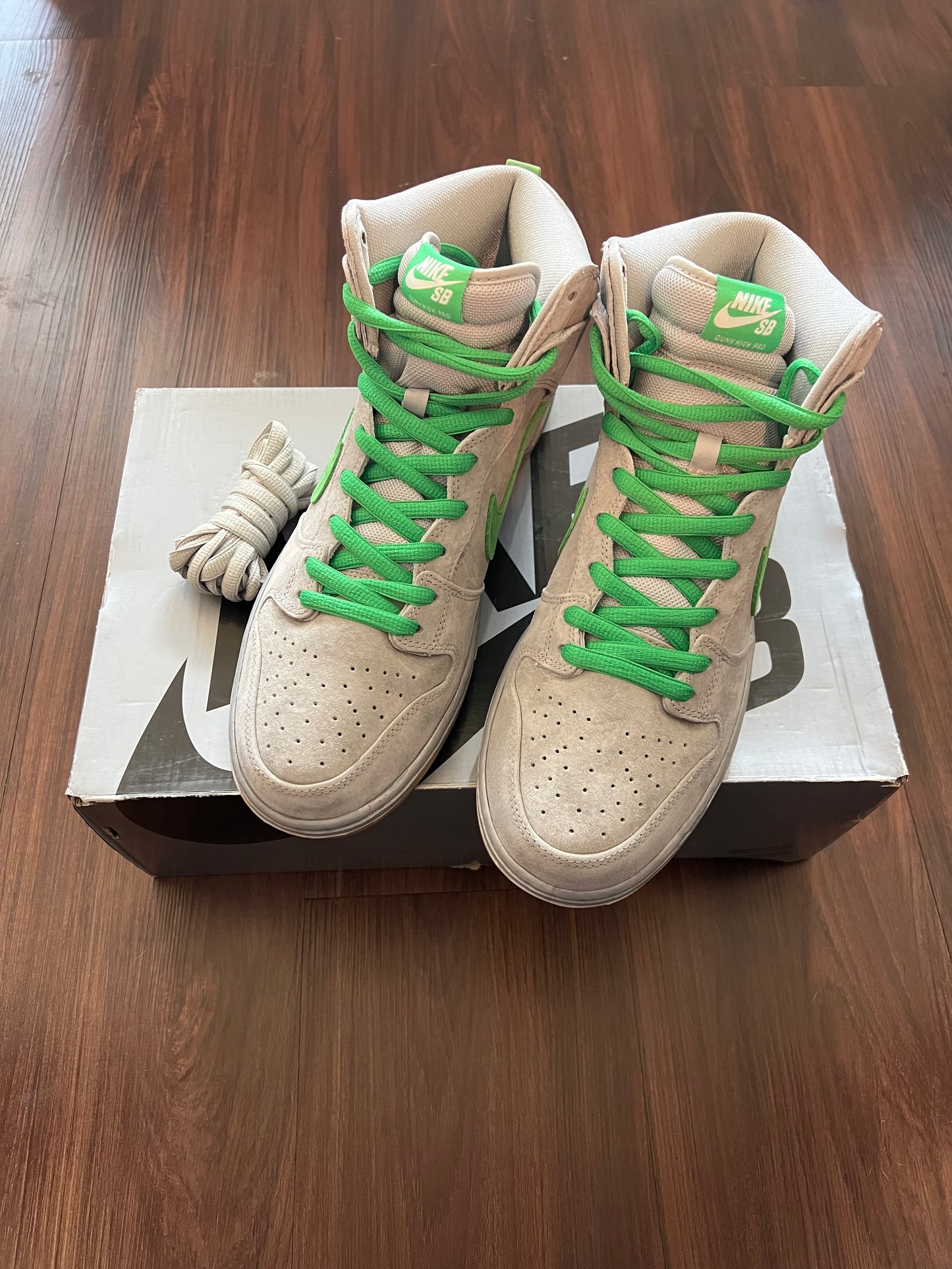 Nike SB ‘Silver Box’